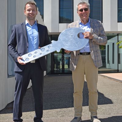 Remise des clés chez Stahlton Bauteile AG